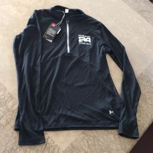 Underarmour half zip up